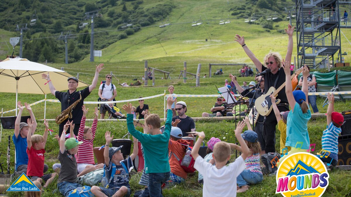 Mirkos Liederbande | © Andreas Kirschner Workshop von Mirkos Liederbande beim Mounds Festival in Serfaus Fiss Ladis in Tirol | © Andreas Kirschner