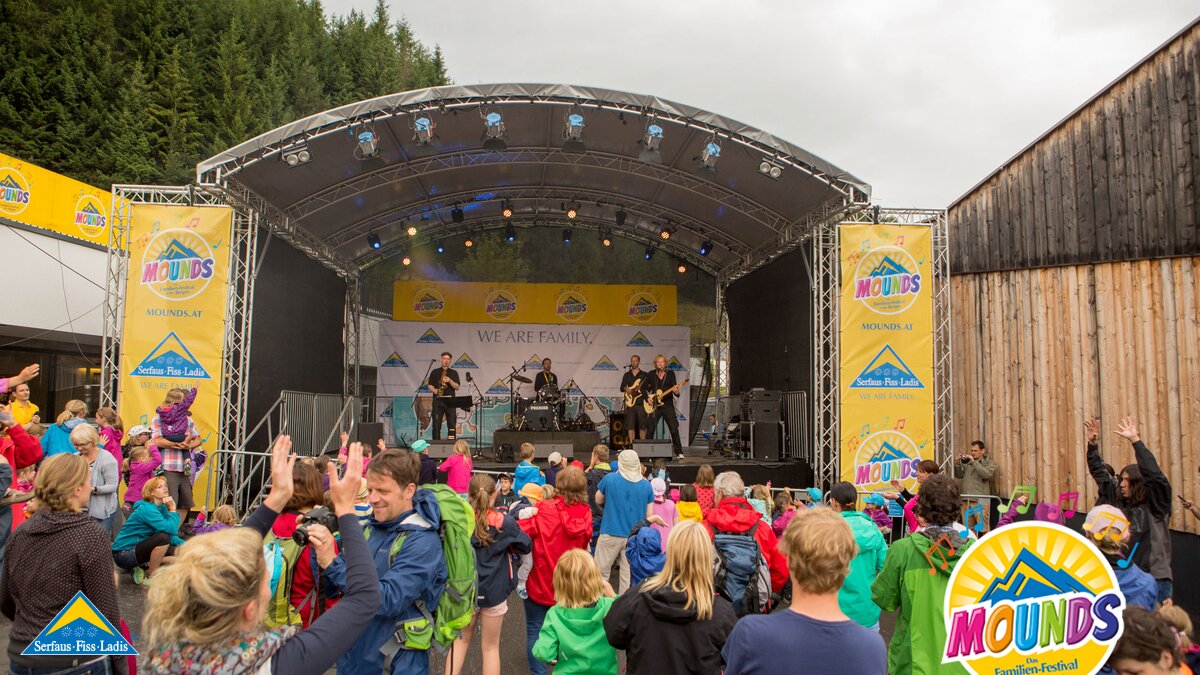 Mirkos Liederbande | © Andreas Kirschner Mirkos Liederbande beim Mounds Konzert in Serfaus Fiss Ladis in Tirol | © Andreas Kirschner