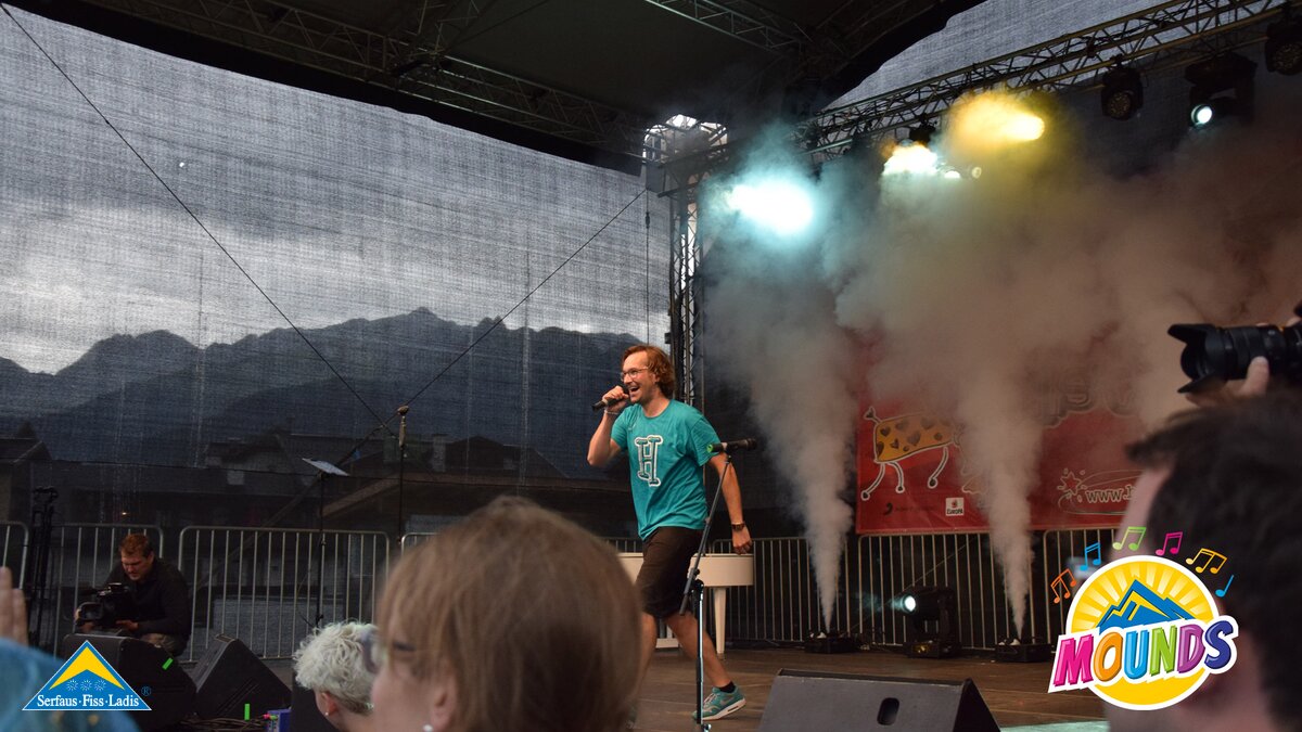 herrH on stage | © Serfaus Fiss Ladis herrH on stage auf der MOUNDS Festivalbühne in Serfaus Fiss Ladis in Tirol | © Serfaus Fiss Ladis