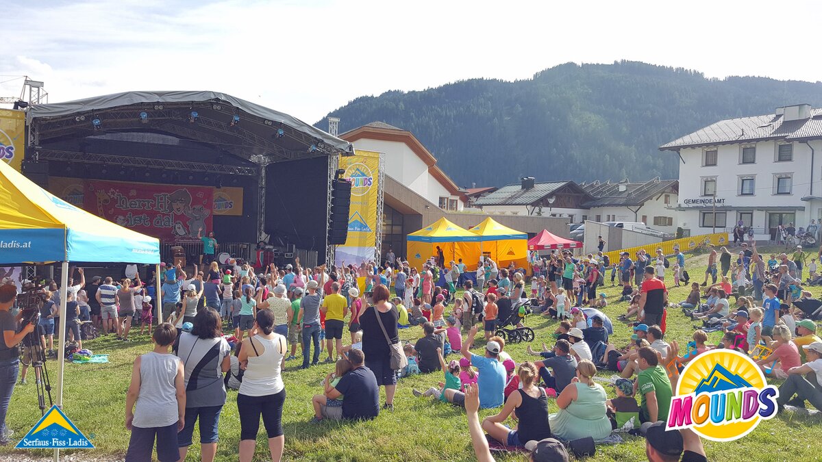 herrH on stage | © Serfaus Fiss Ladis herrH auf der MOUNDS Bühne in Serfaus Fiss Ladis in Tirol | © Serfaus Fiss Ladis