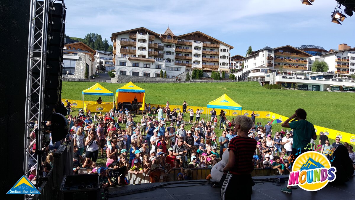 herrH auf der Bühne | © Serfaus Fiss Ladis herrH rockte die MOUNDS Bühne in Serfaus Fiss Ladis in Tirol | © Serfaus Fiss Ladis