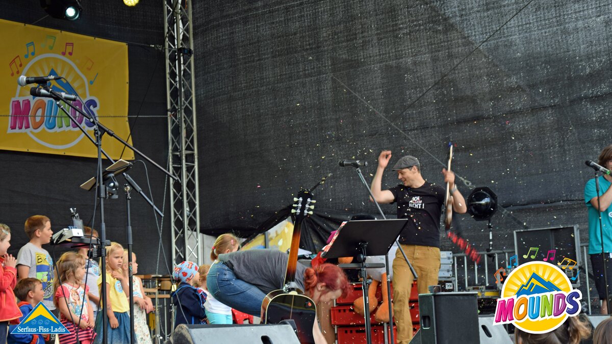 MOUNDS Festivalbühne | © Serfaus Fiss Ladis Die MOUNDS Festivalbühne in Serfaus Fiss Ladis in Tirol mit 3Berlin und herrH | © Serfaus Fiss Ladis