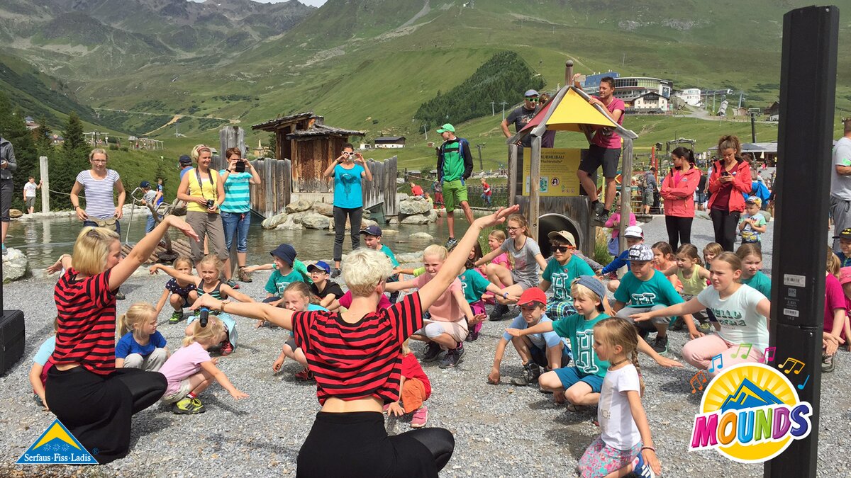 Tanzen mit herrH | © Serfaus Fiss Ladis Tanzworkshop mit herrH im Murmliwasser in Serfaus Fiss Ladis in Tirol | © Serfaus Fiss Ladis