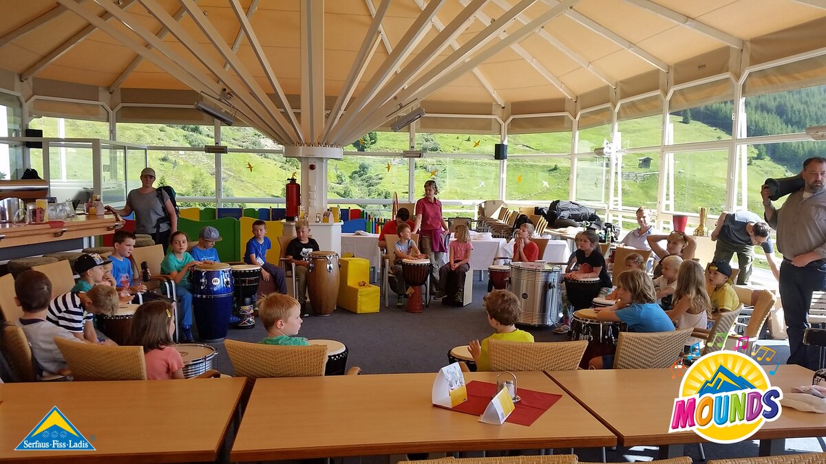 Workshop mit Tom der Trommler | © Serfaus Fiss Ladis MOUNDS Workshop mit Tom der Trommler in Serfaus Fiss Ladis in Tirol | © Serfaus Fiss Ladis