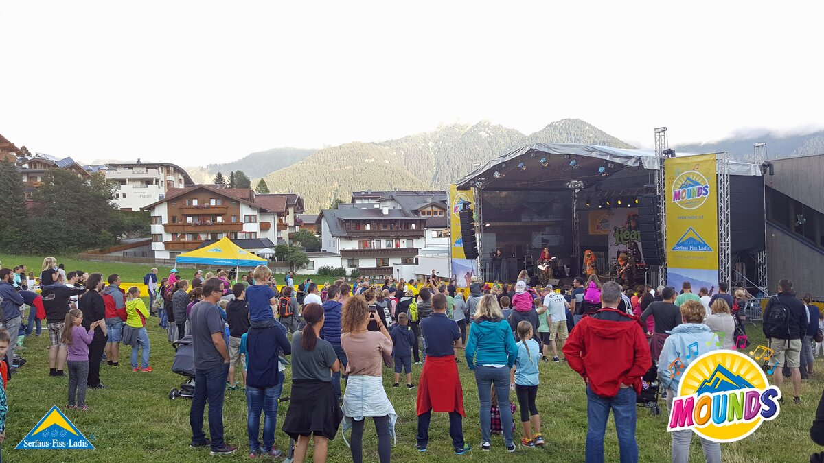 Festivalgelände | © Serfaus Fiss Ladis Das MOUNDS Festivalgelände im Dorfzentrum von Serfaus Fiss Ladis in Tirol | © Serfaus Fiss Ladis