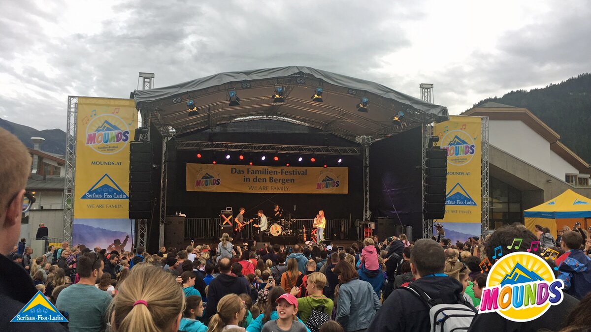 LINA auf der Bühne | © Serfaus Fiss Ladis LINA auf der Bühne bei MOUNDS - Dem Musikfestival für die ganze Familie in Serfaus Fiss Ladis in Tirol | © Serfaus Fiss Ladis
