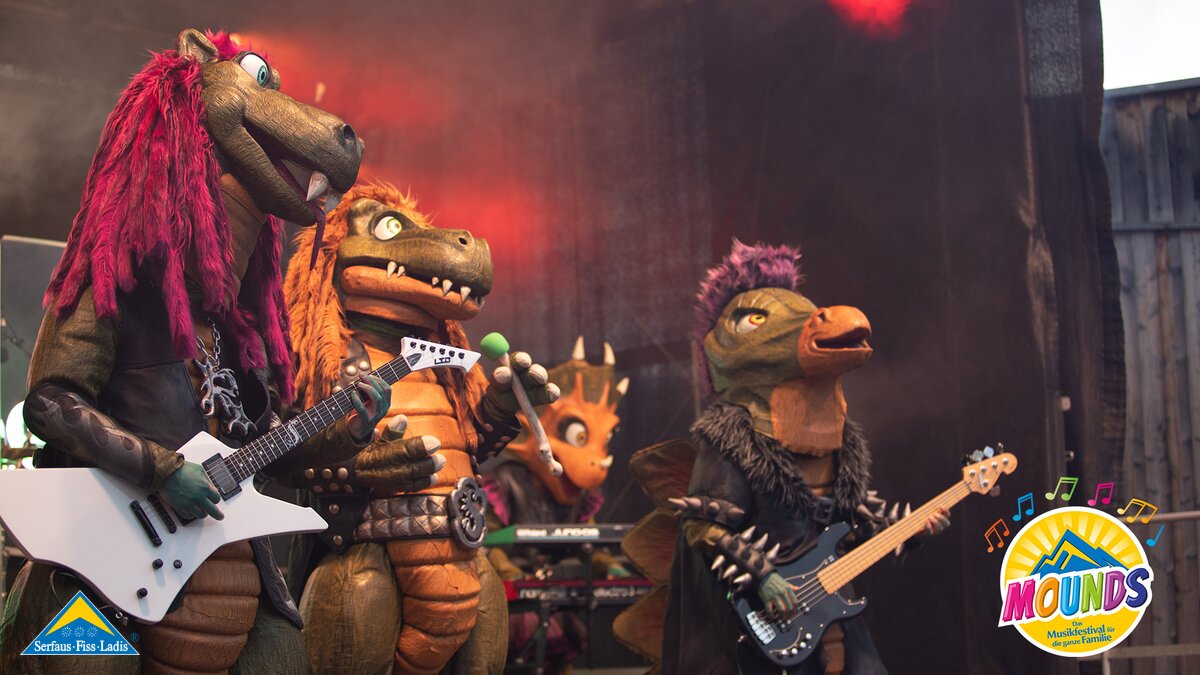 Heavysaurus - Heavy Metal für Kids | © Fabian Schirgi Heavysaurus ist eine Heavy Metal Band für Kids und trat bei MOUNDS in Serfaus-Fiss-Ladis in Tirol auf | © Fabian Schirgi